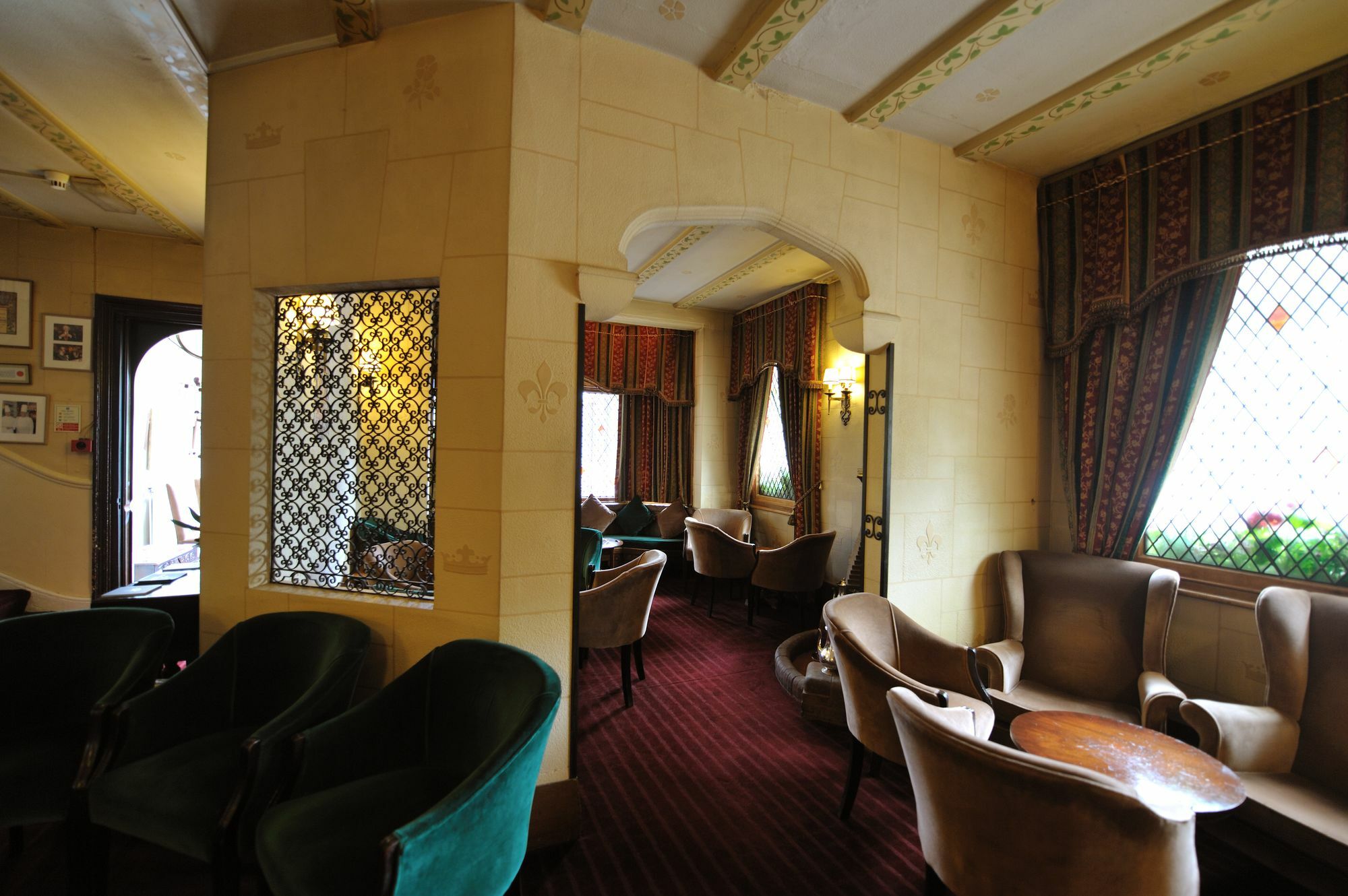 The French Horn Hotel Reading Exterior foto